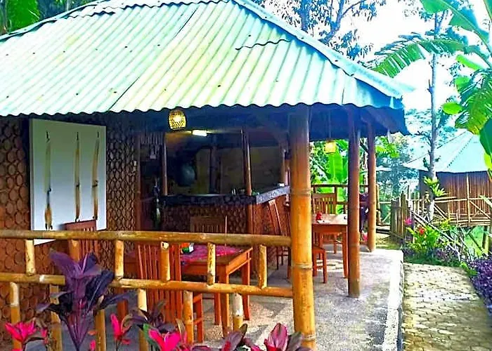 Bali Tree House فندق 4*