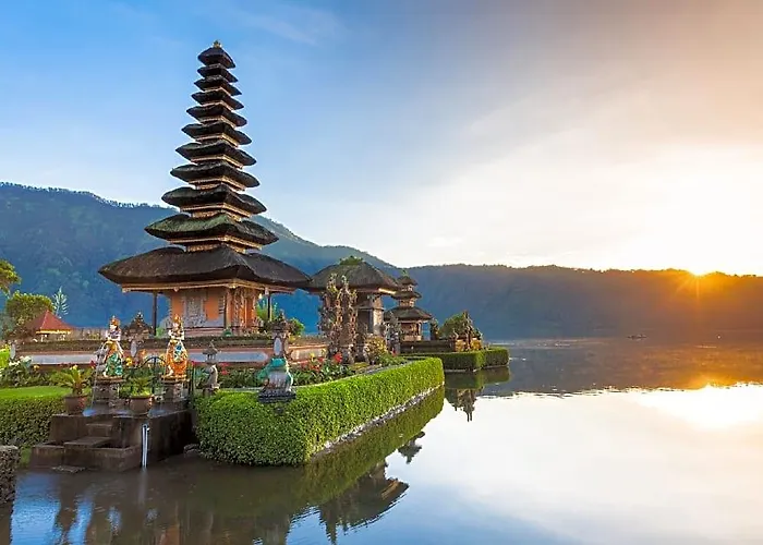 Bali Tree House ホテル 4*