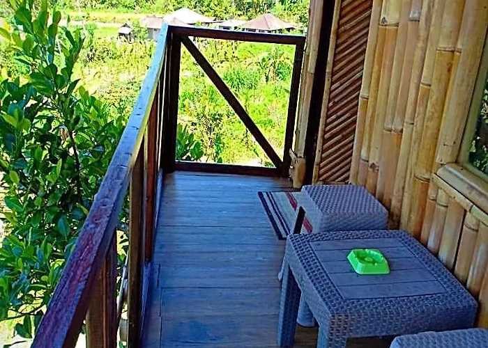 فندق Bali Tree House 4*